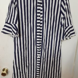 Navy and white stripe tunic top. NWOT
